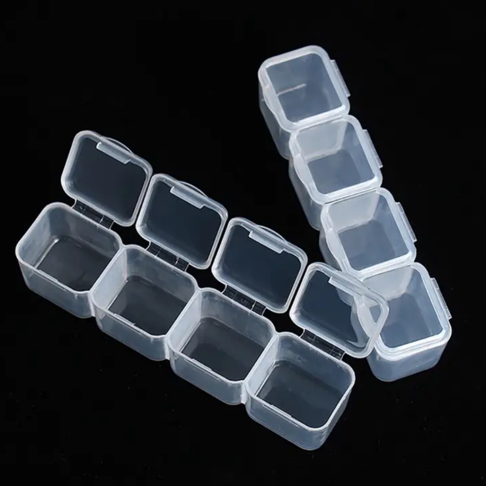 2 storage boxes